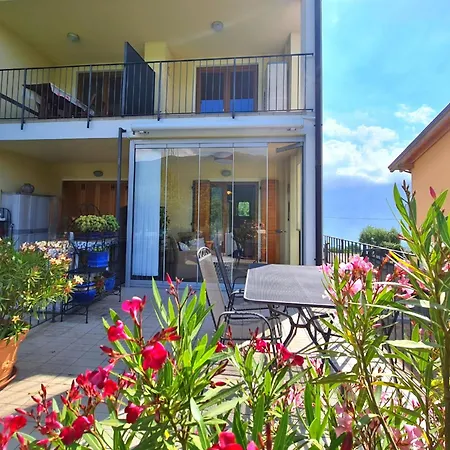 Apartman Casa Mk & Mk View Swimming Pool